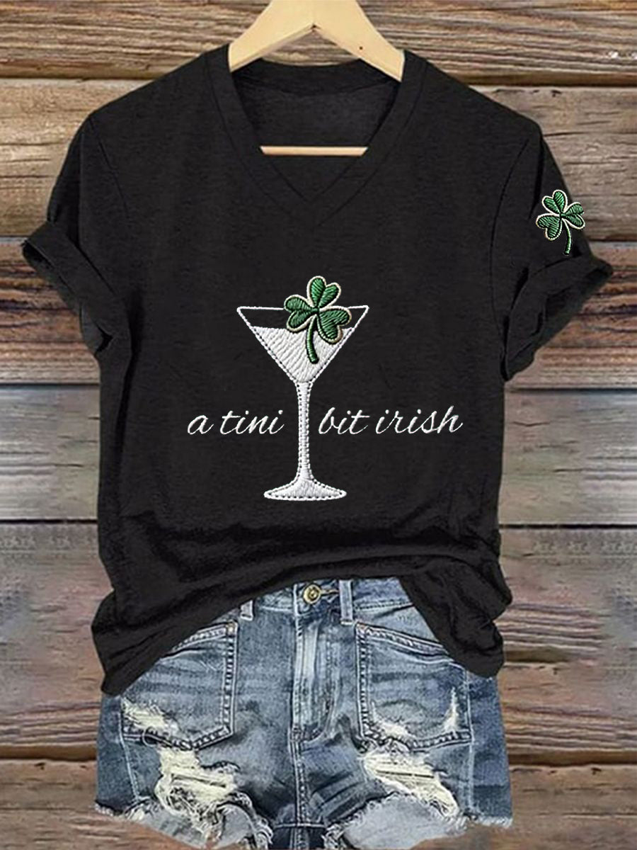 Women's St. Patrick's Day A Tini Bit Irish Shamrock Art Print V-Neck Short Sleeve T-shirt